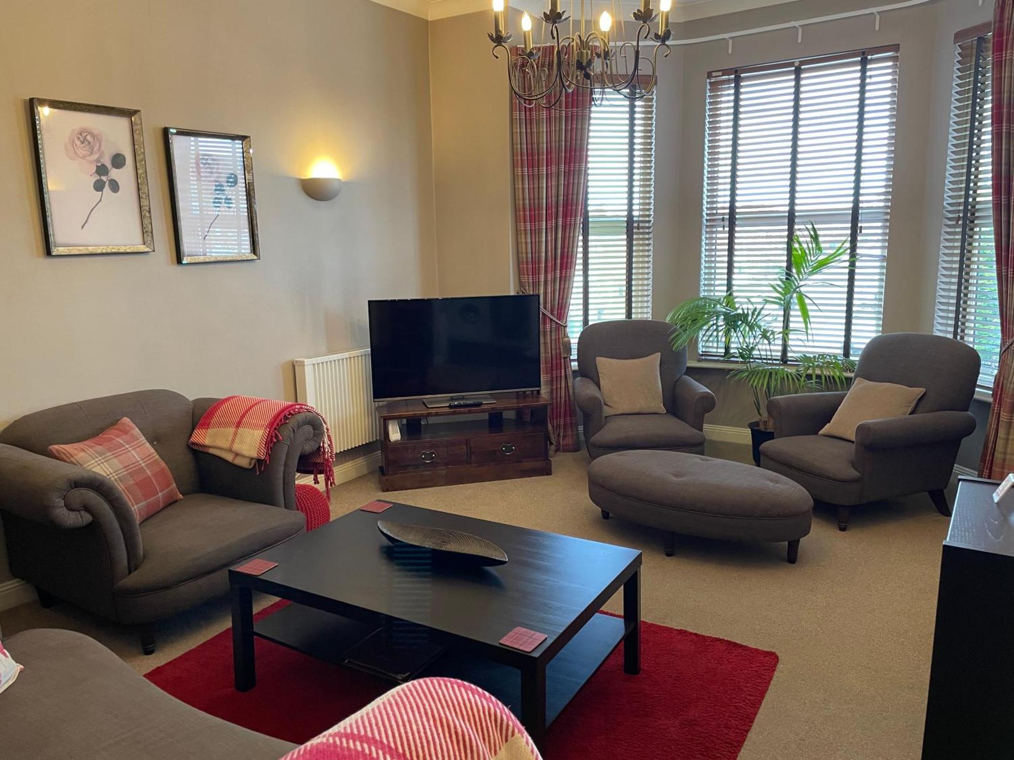 Number 10 Service Apartment - Danes Southampton Kültér fotó