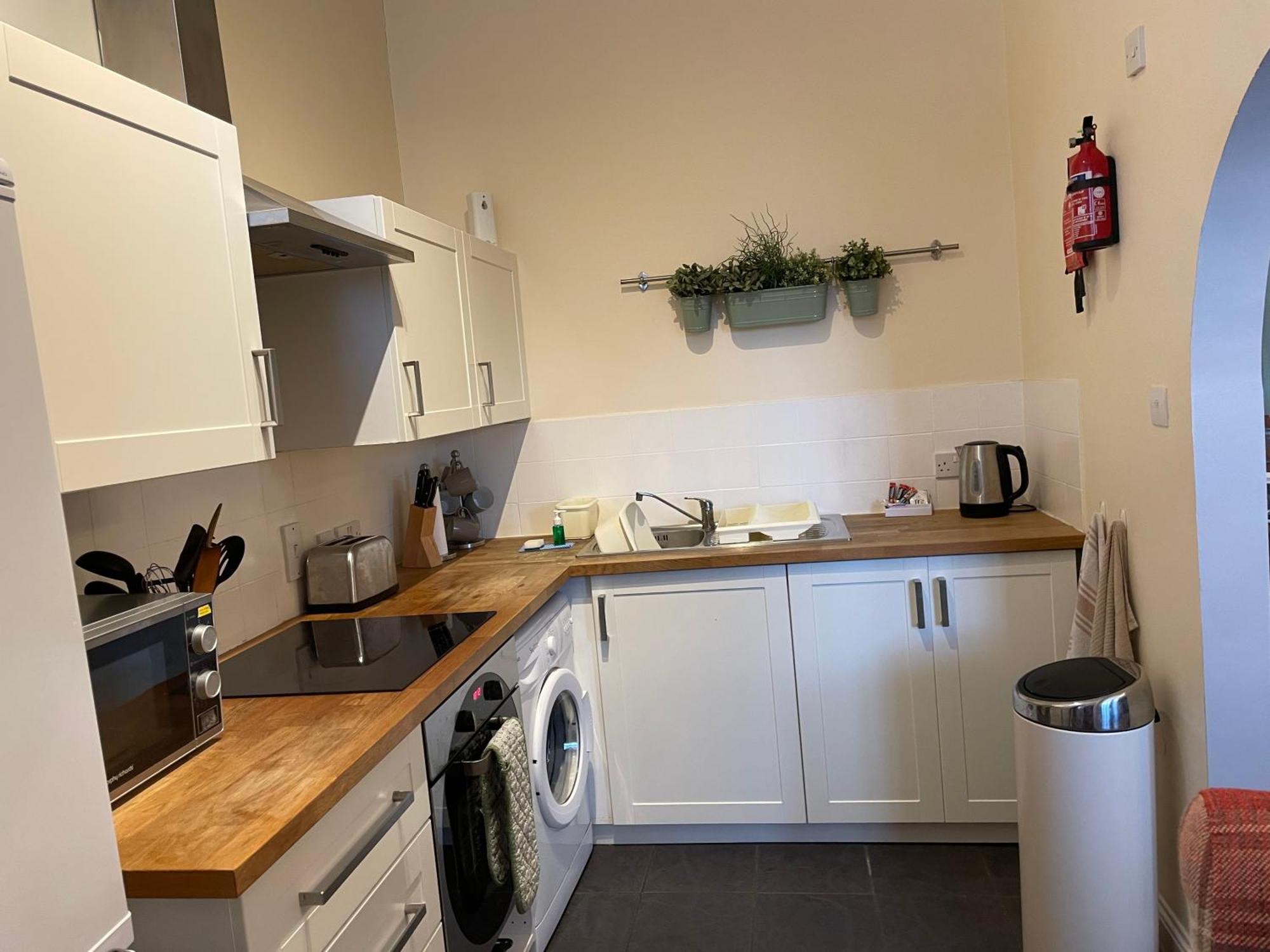 Number 10 Service Apartment - Danes Southampton Kültér fotó